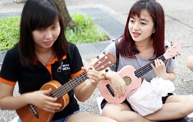 KHOÁ HỌC UKULELE